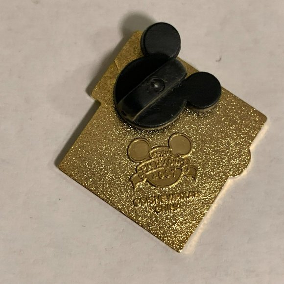 Disney Pin - Mr. Incredible Mickey's Mystery Pin Machine Pixar Collection - 2007 - Picture 5 of 8